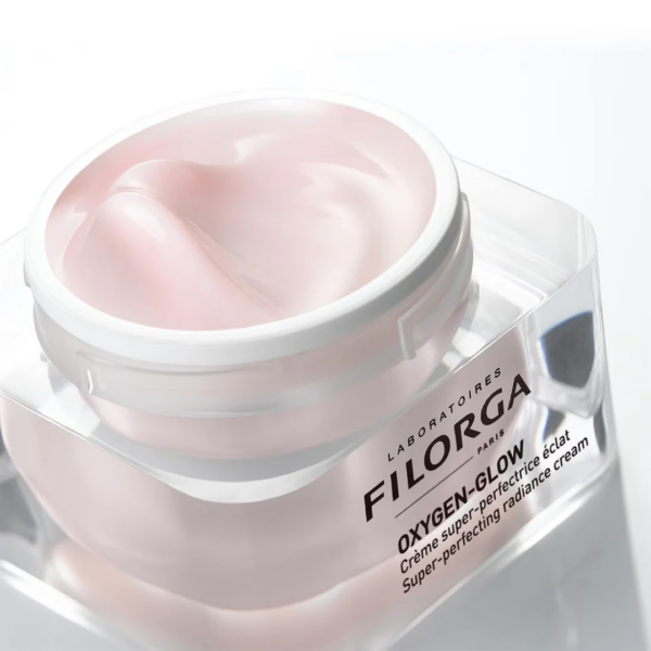 texture of filorga oxygen glow super perfecting radiance cream