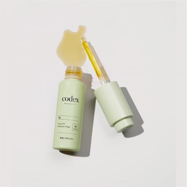 codex bia facial oil product swatch dermoi!