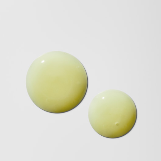 Clear lightweight gel texture of BiRetix Duo Anti-Blemish Gel, showing smooth, translucent formula designed to target blemishes and refine skin.