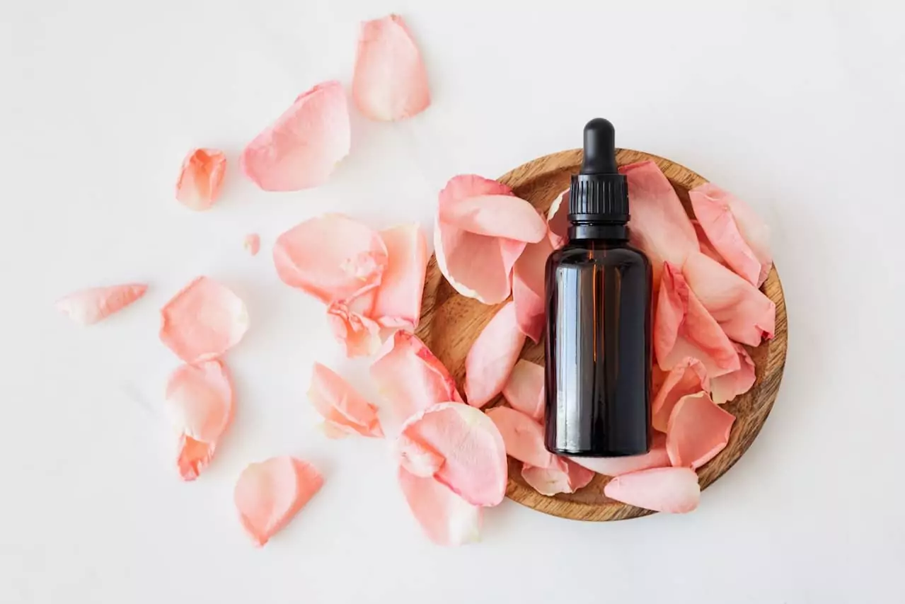 Rosehip oil for acne scars